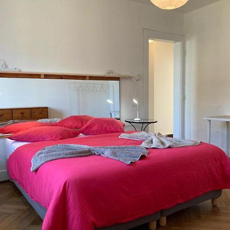 Charmant 2 pièces avec parking privé Lausanne Extérieur photo