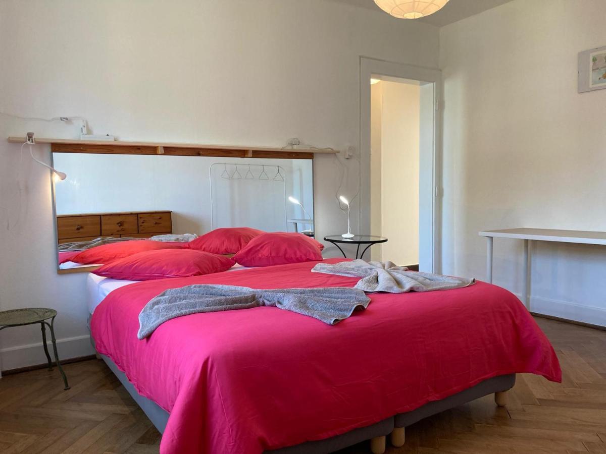 Charmant 2 pièces avec parking privé Lausanne Extérieur photo