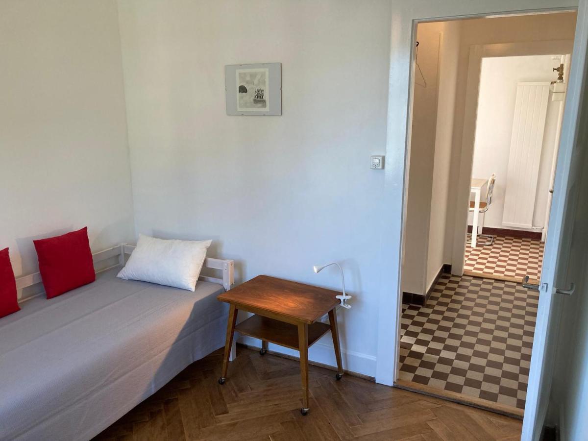 Charmant 2 pièces avec parking privé Lausanne Extérieur photo