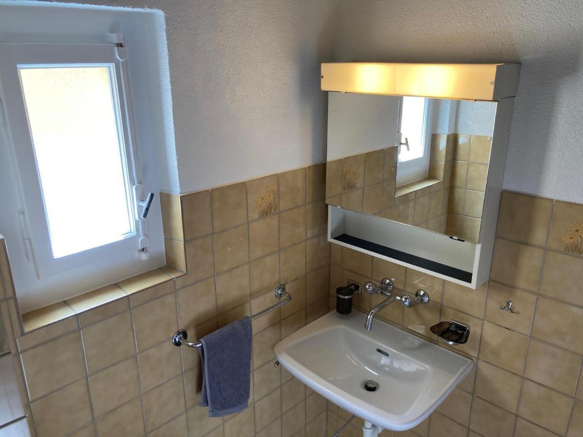 Charmant 2 pièces avec parking privé Lausanne Extérieur photo
